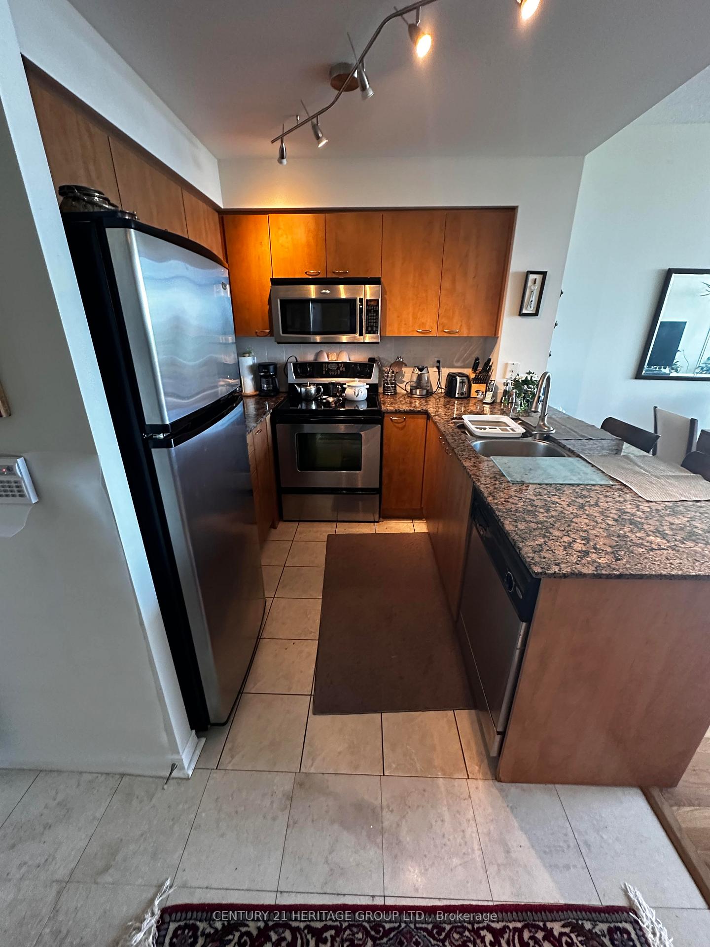 1 Bedroom Condo at 509 Beecroft, Toronto For sale