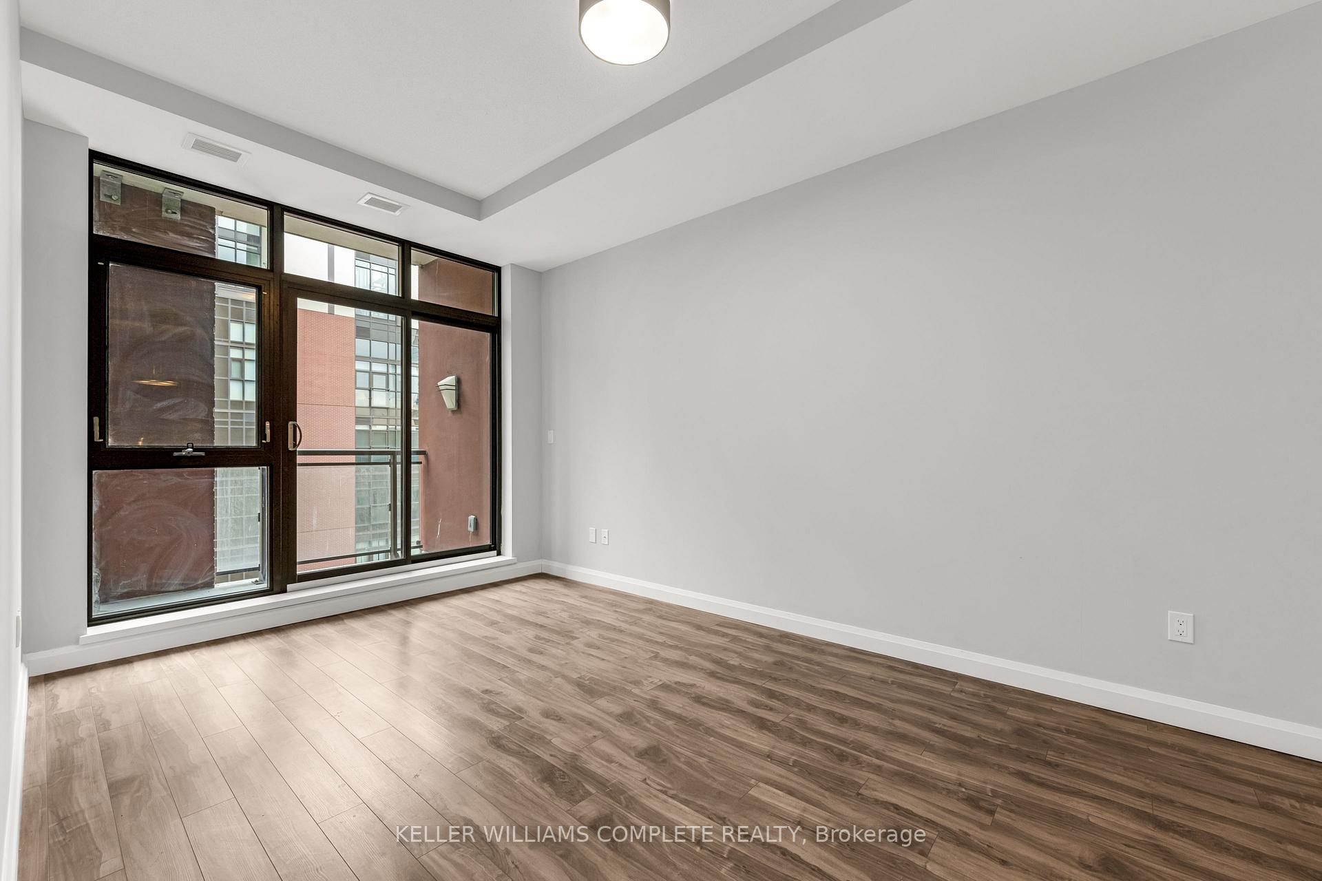 1 Bedroom Condo at 112 King,  Hamilton For sale
