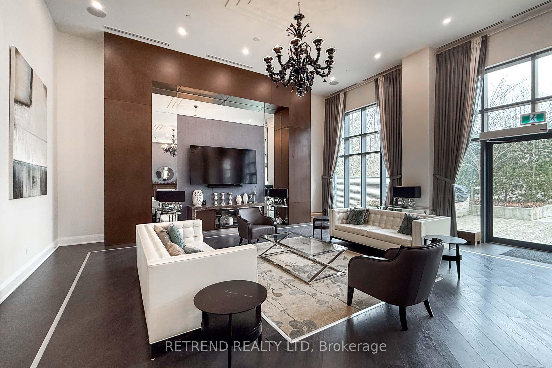 3 Bedrooms Condo at 7608 Yonge,  Vaughan For sale