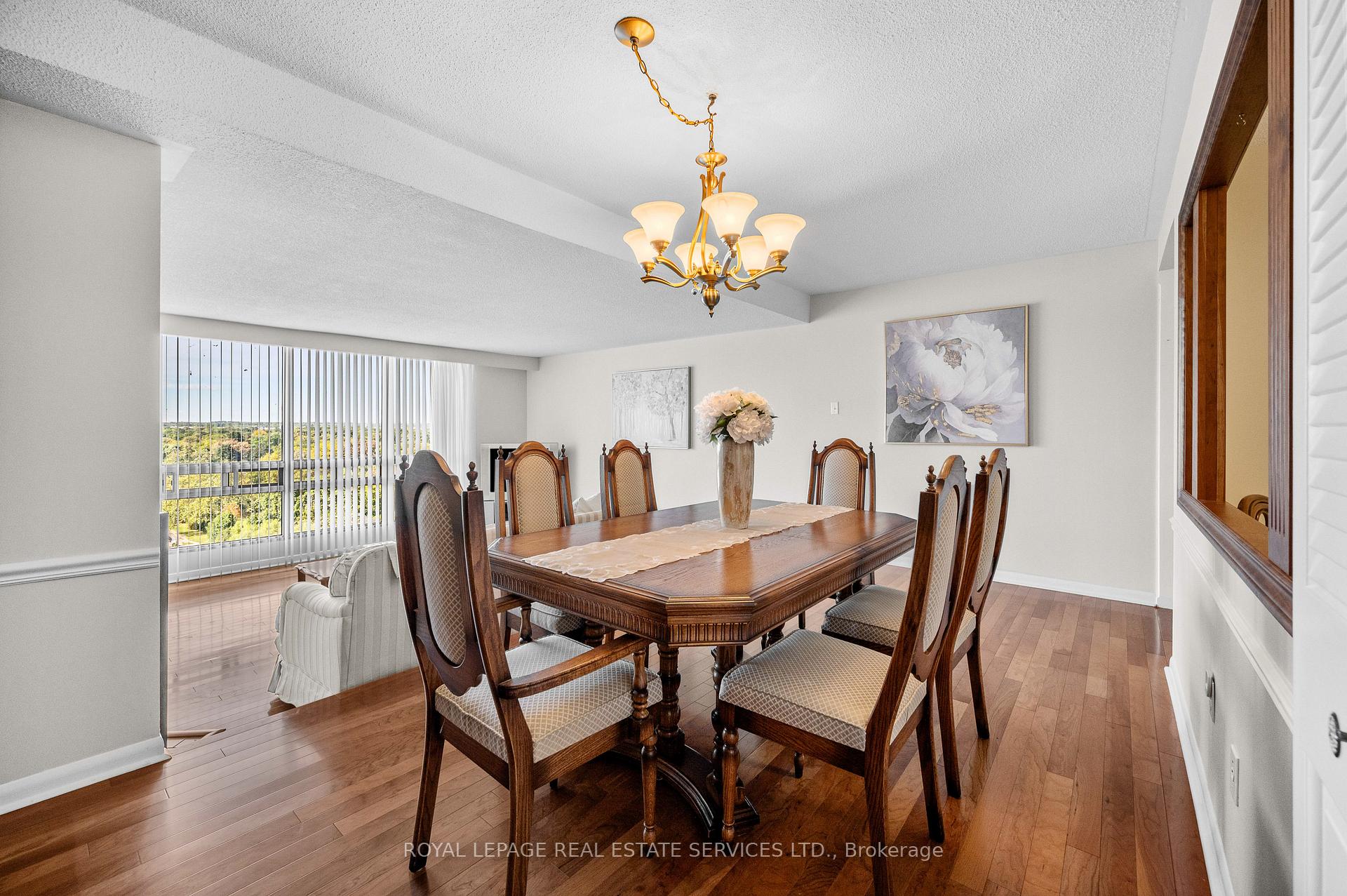 2 Bedrooms Condo at 2185 Marine,  Oakville For sale