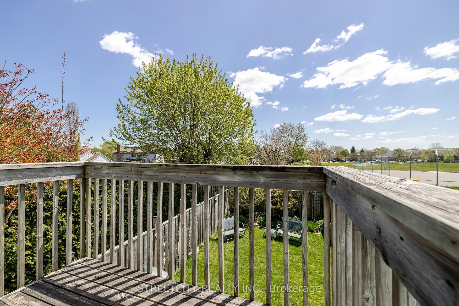 Photo of 34 BRIDLINGTON Road, London South, ON N6E 1X4