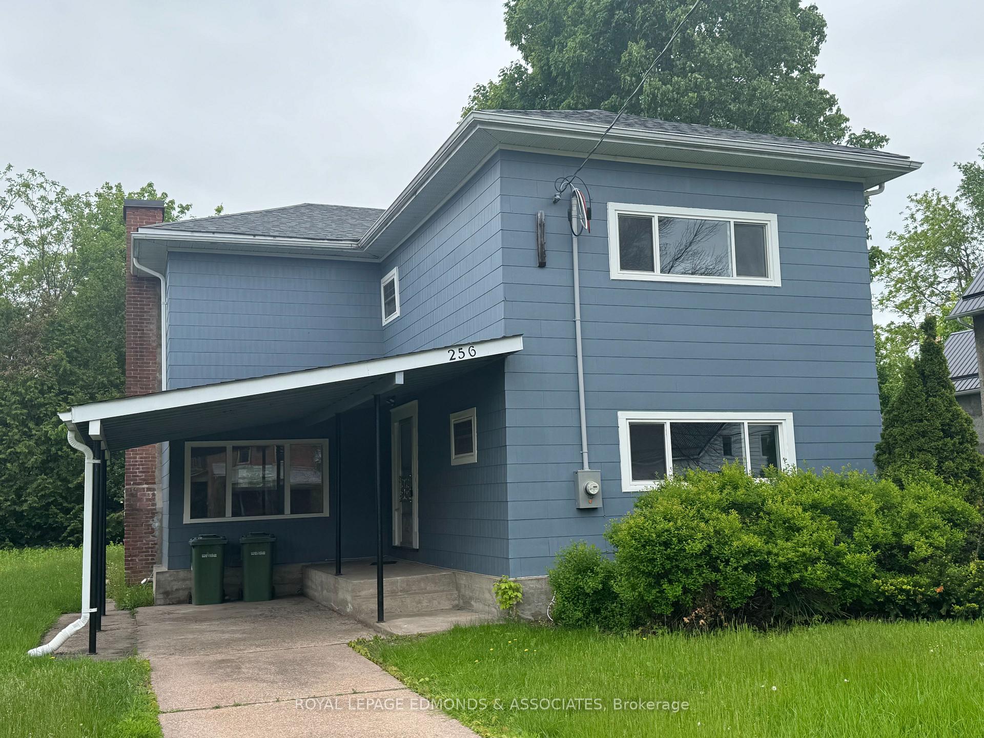 256 Renfrew Street, Pembroke, ON K8A 5S1