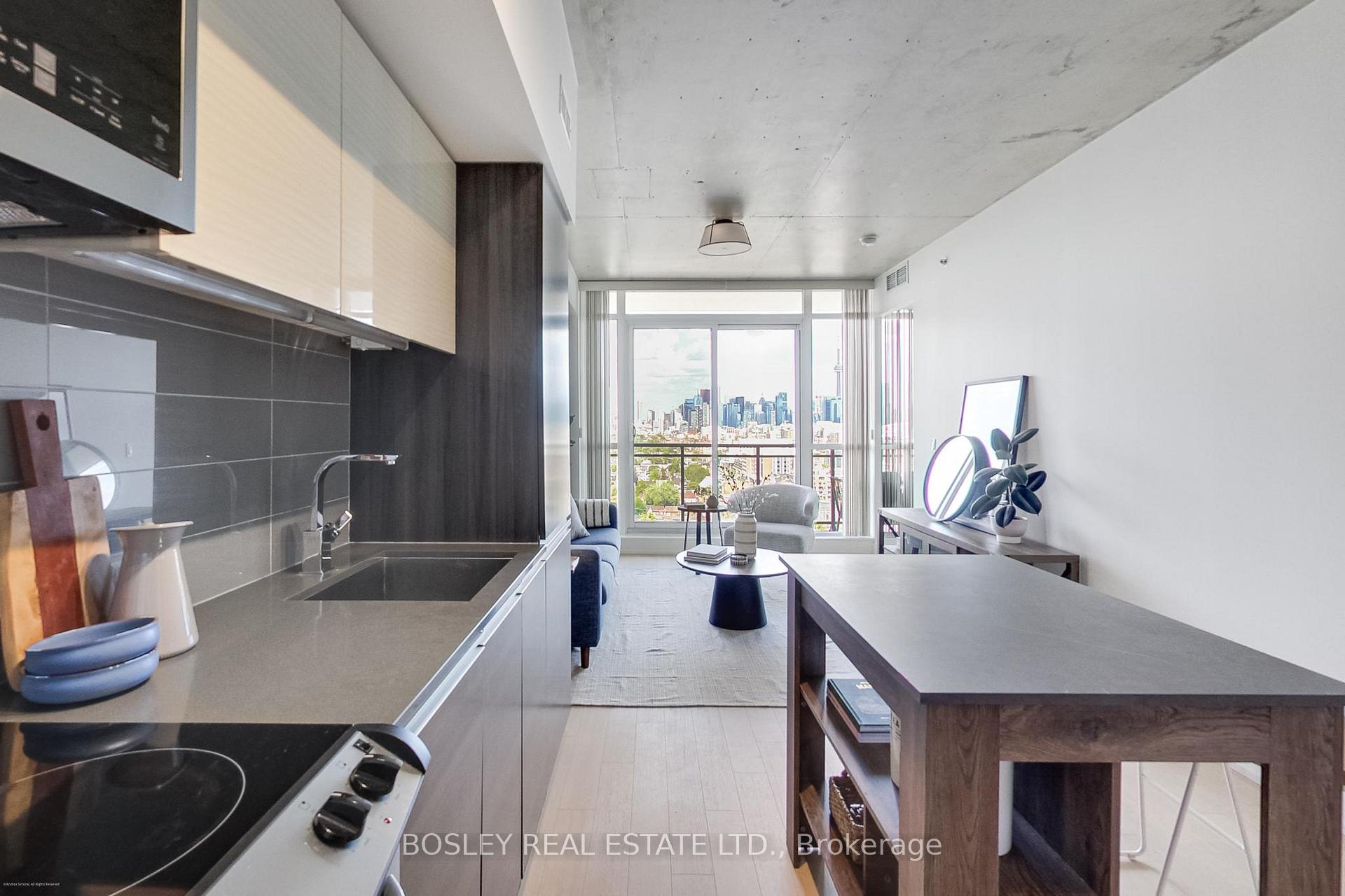 3 Bedrooms Condo at 20 Minowan Miikan, Toronto For sale