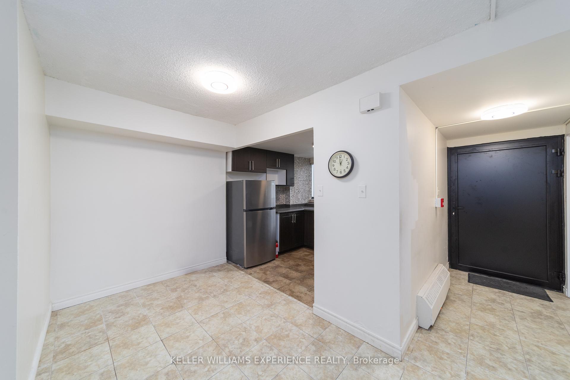 4 Bedrooms Condo at 4661 Jane, Toronto For sale
