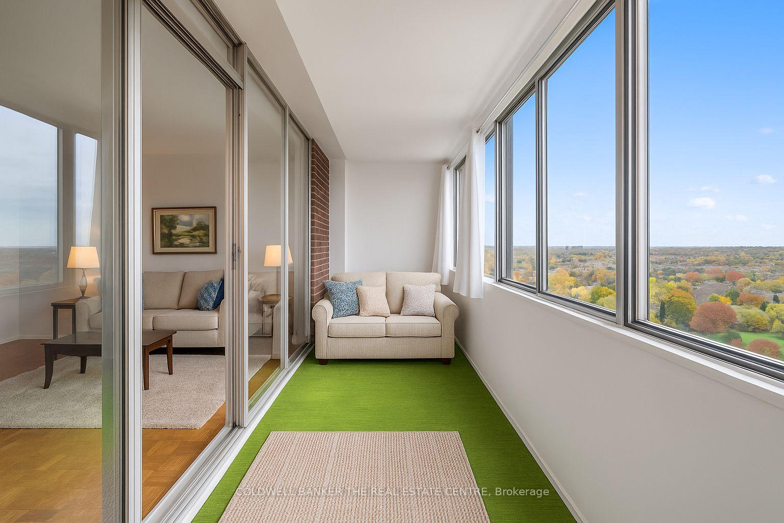 2 Bedrooms Condo at 1 Massey, Toronto For sale