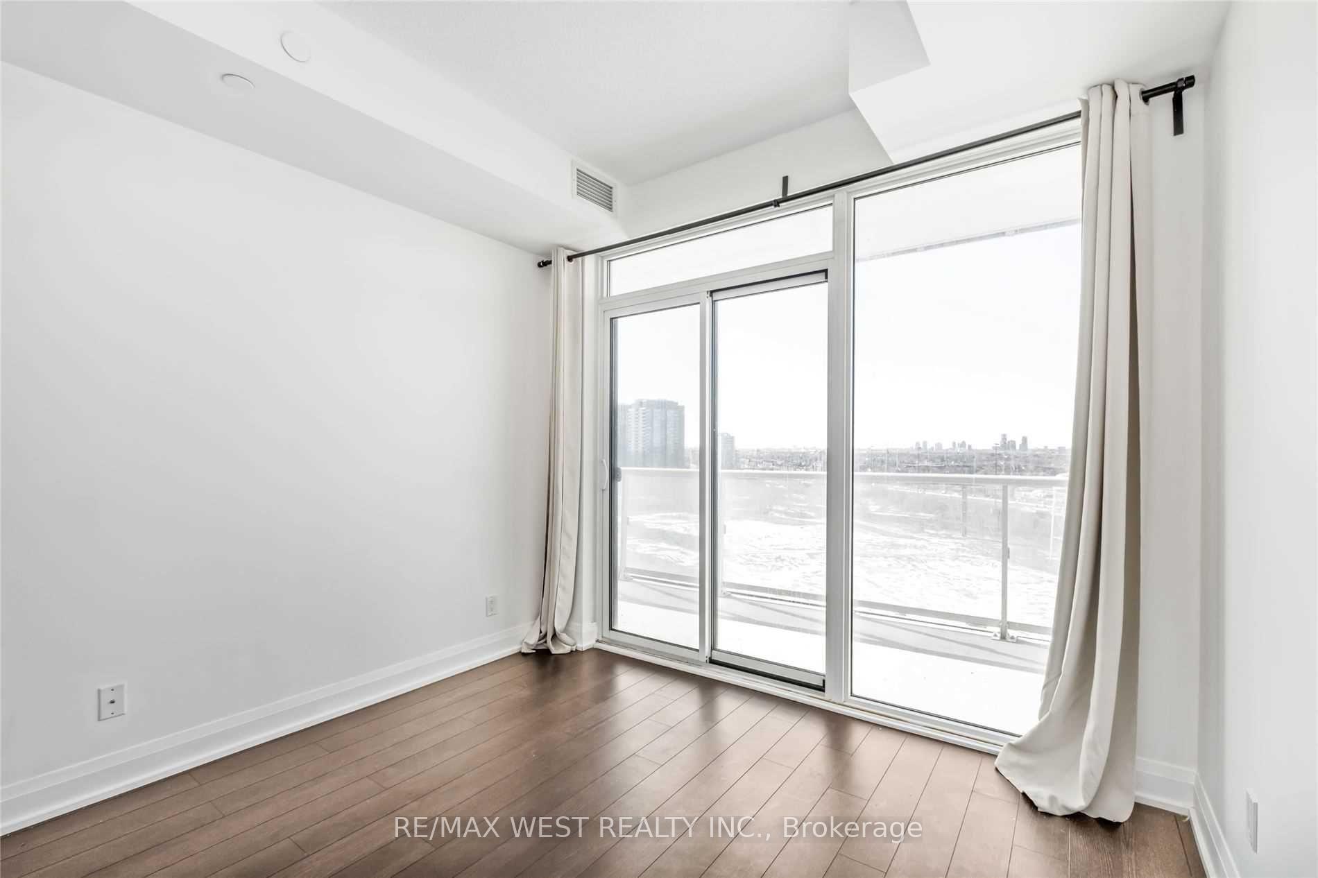 1 Bedroom Condo at 56 Annie Craig,  Toronto For sale