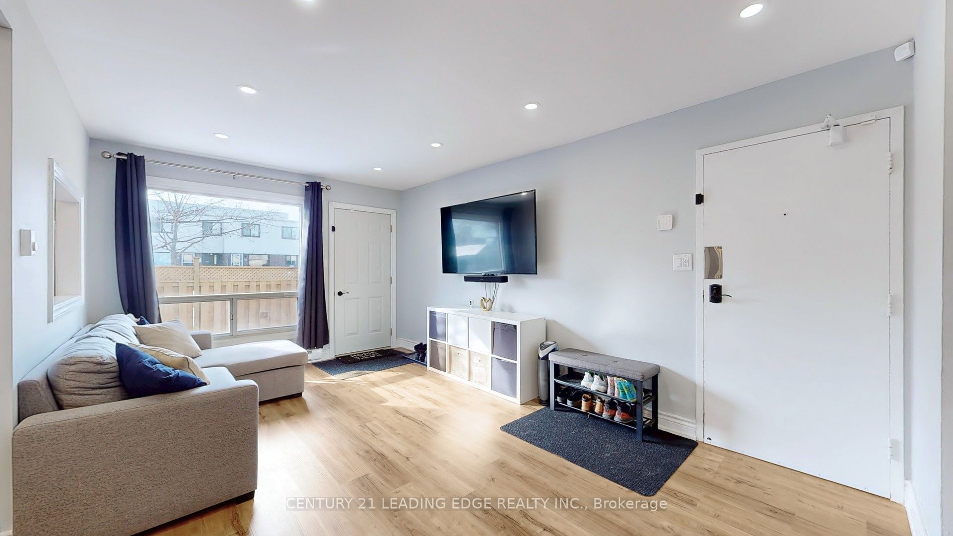 1100 Oxford Street, #118