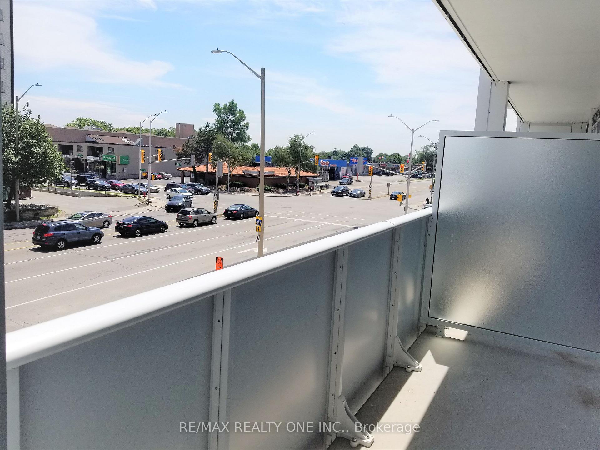 2 Bedrooms Condo at 55 Speers,  Oakville For sale