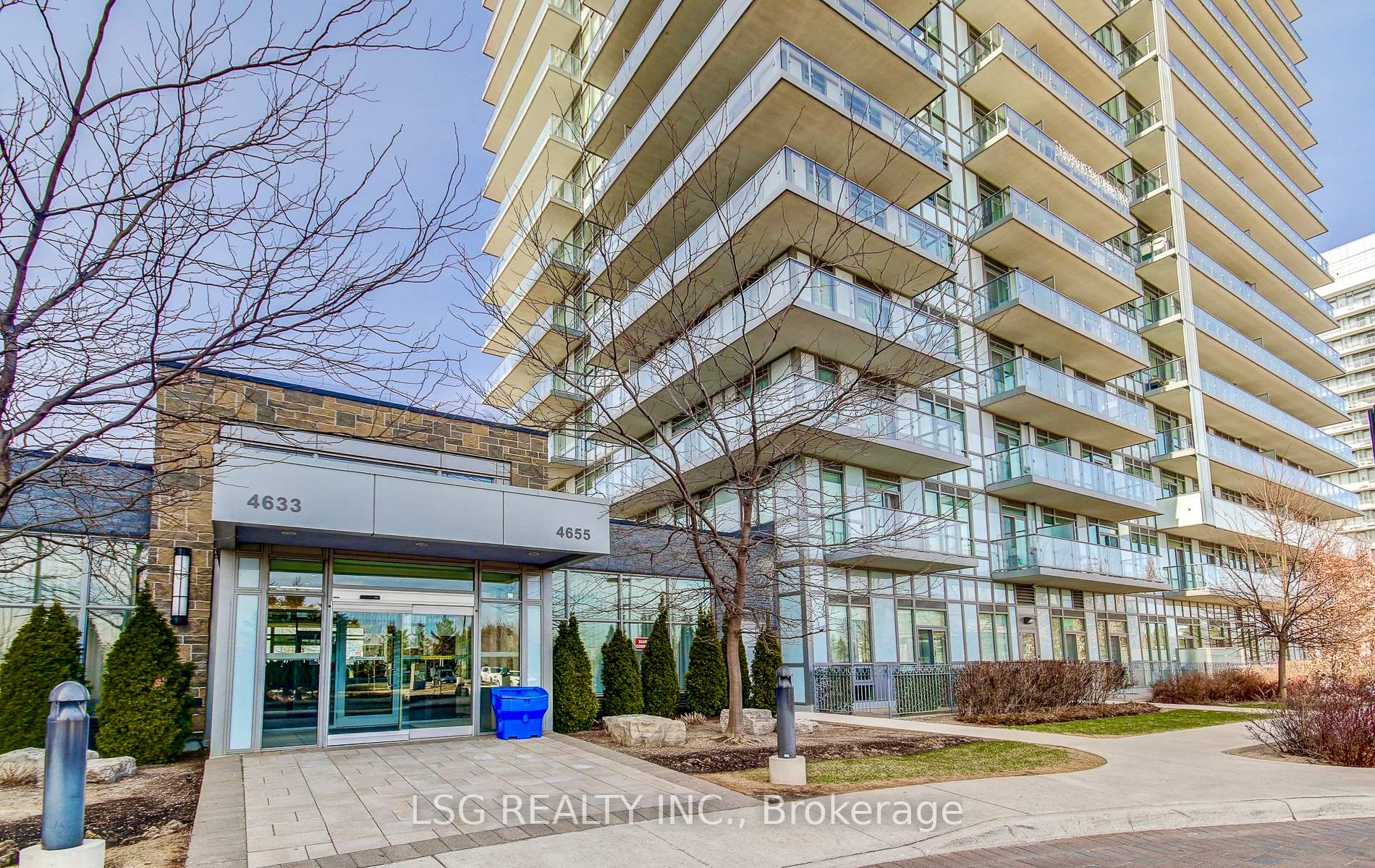 2 Bedrooms Condo at 4655 Glen Erin,  Mississauga For sale
