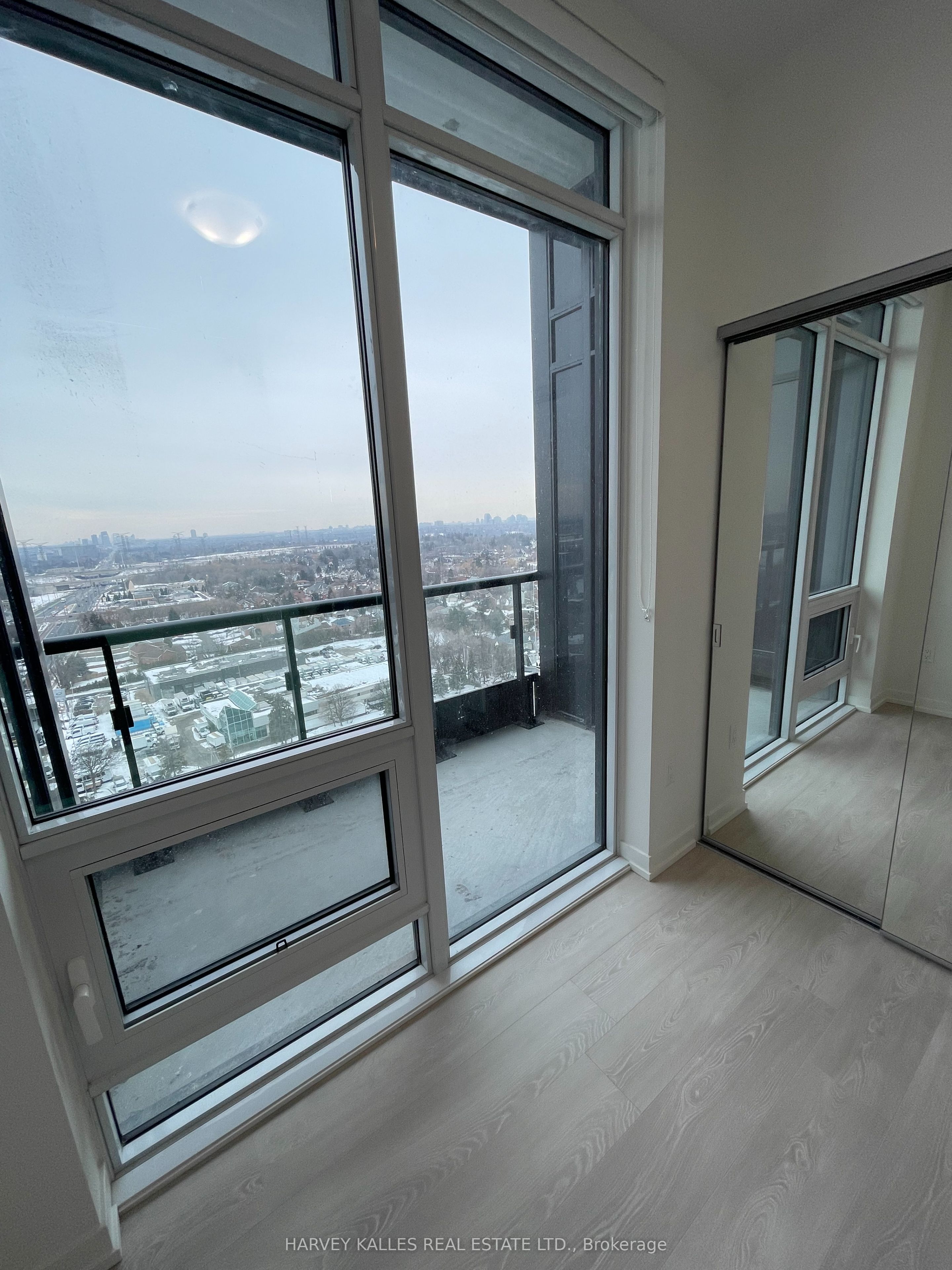 8868 Yonge Street 1808E