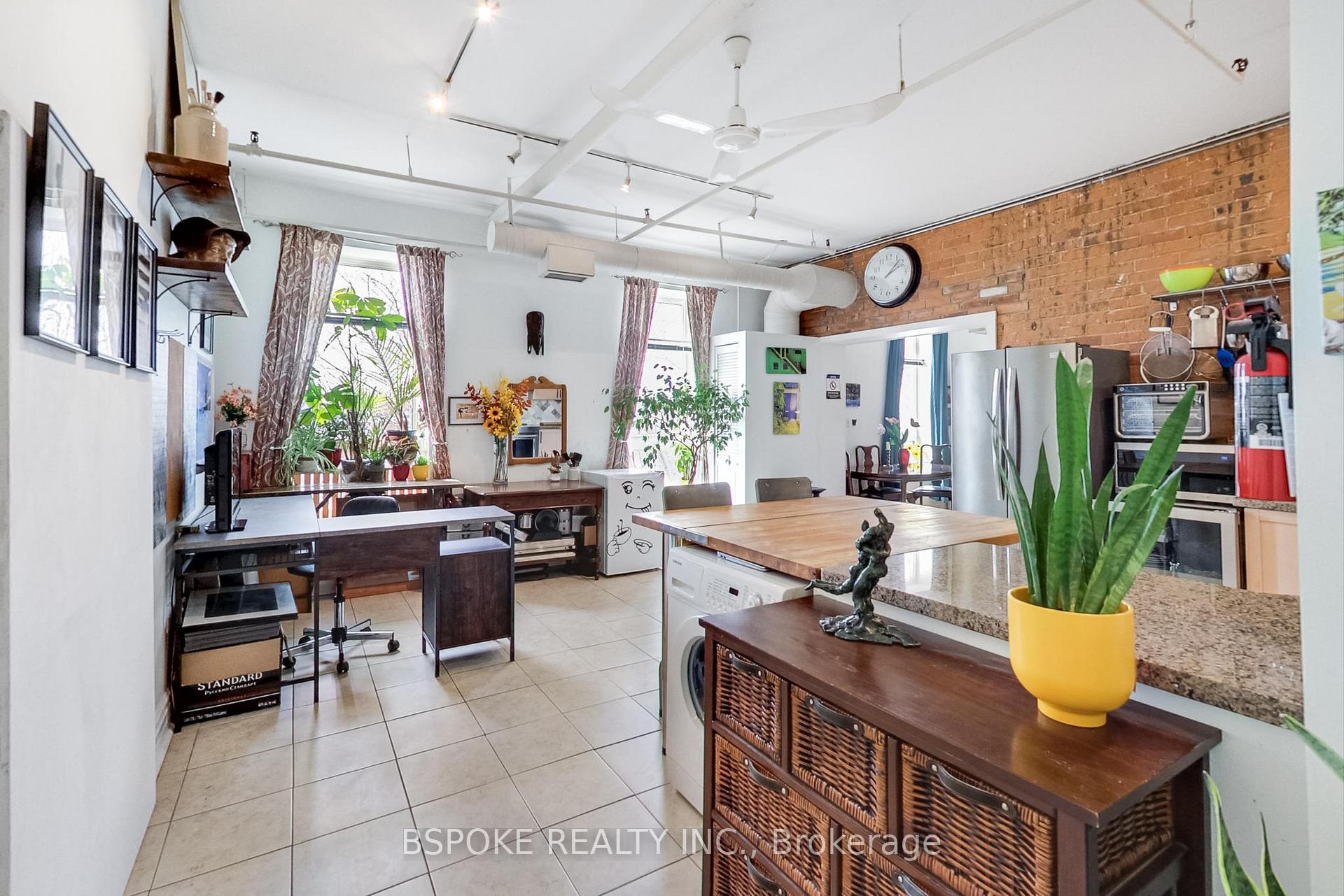 2 Bedrooms Condo at 121 Prescott, Toronto For sale