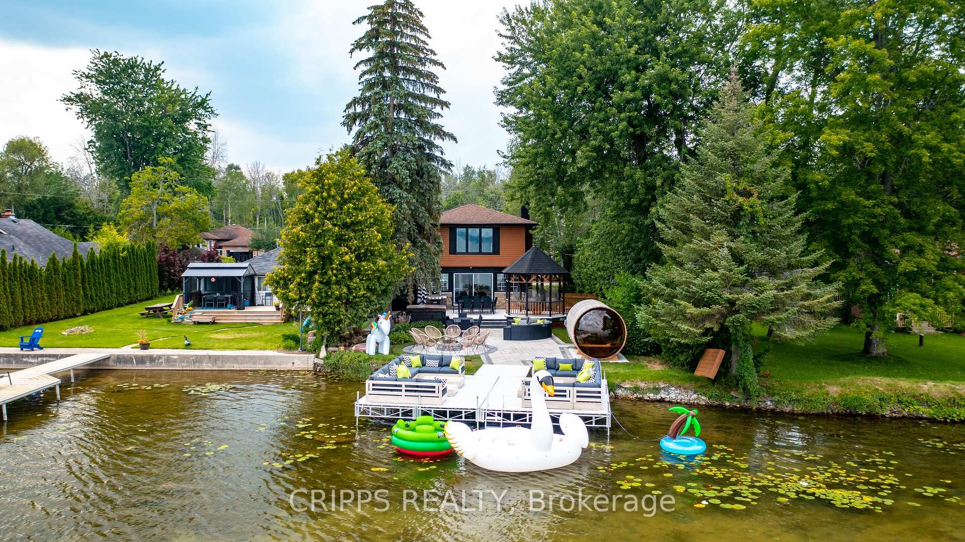 943 Barry Avenue, Innisfil, ON L0L 1W0