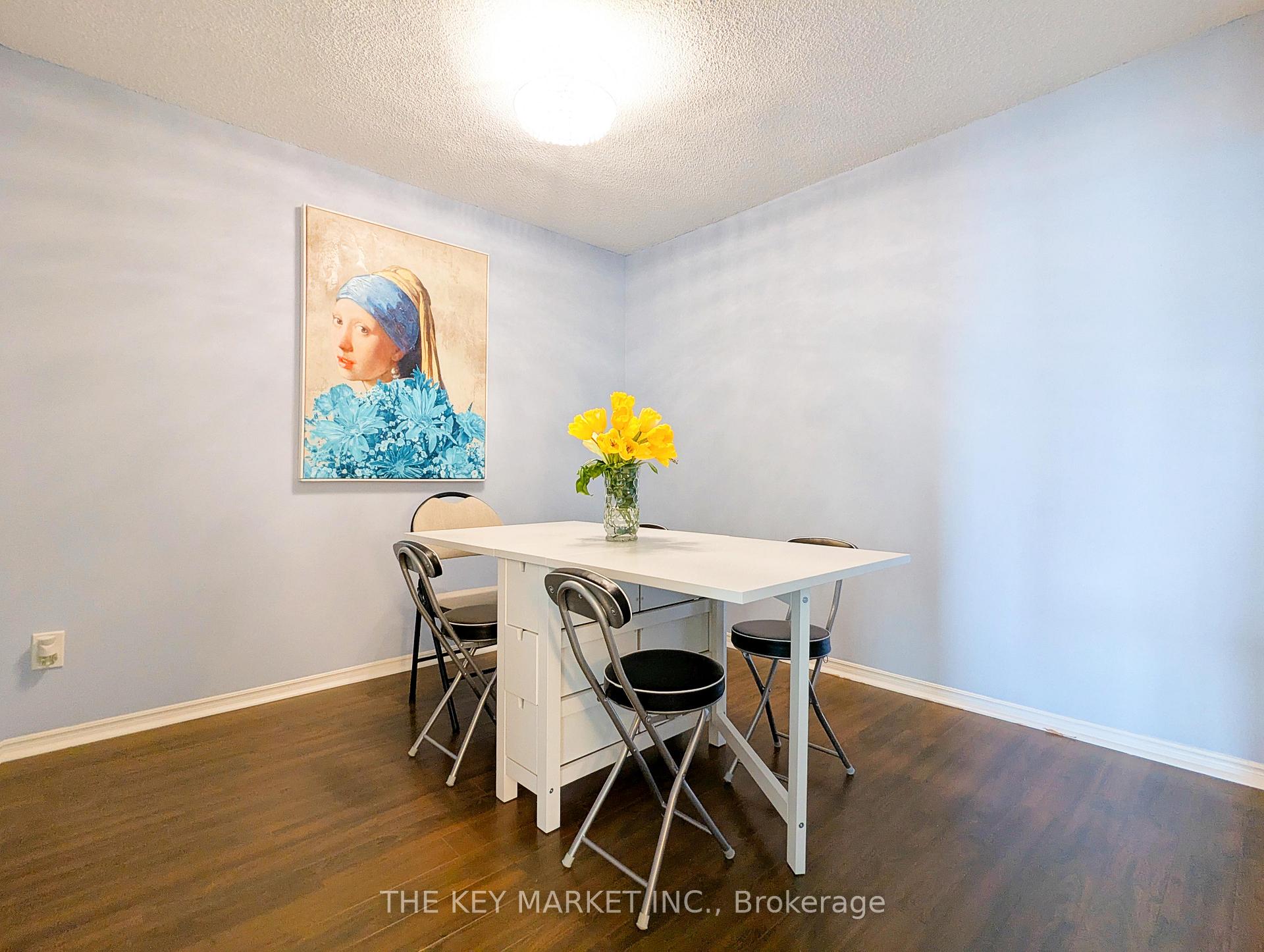 4 Bedrooms Condo at 7 Bishop, Toronto For sale