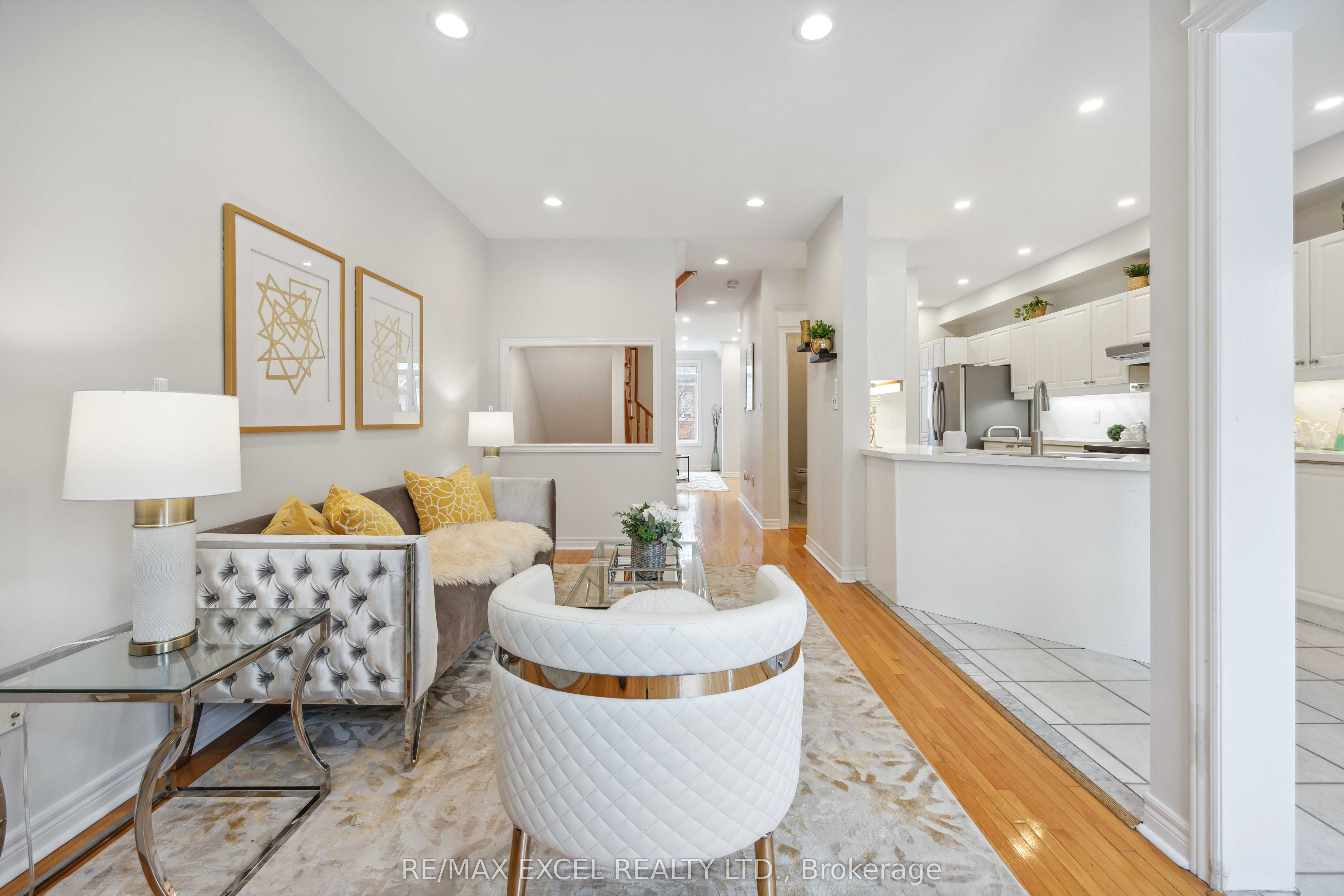 255 Shaftsbury Avenue, #66