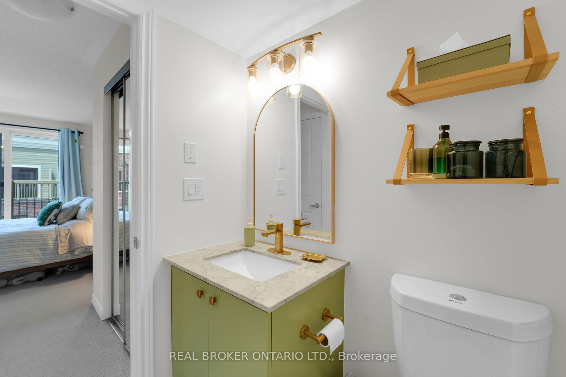 2 Bedrooms Condo at 100 Long Branch, Toronto For sale