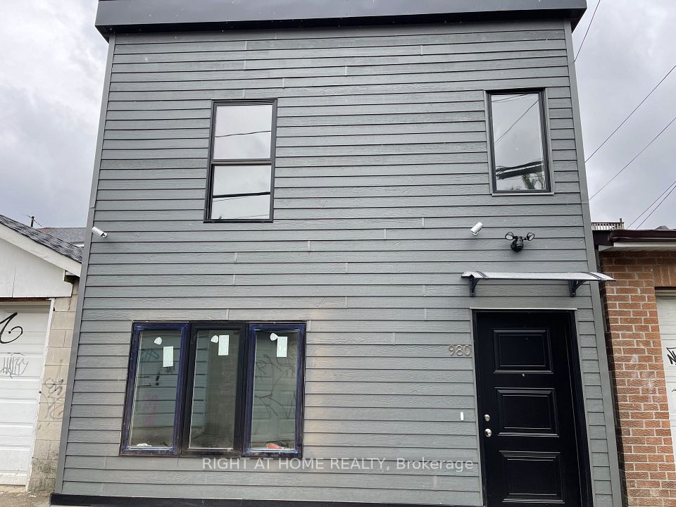 980 Ossington Avenue