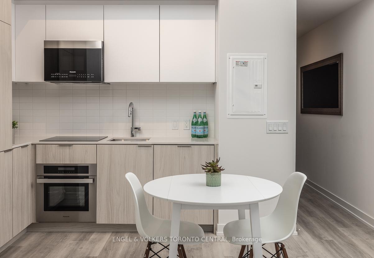 2 Bedrooms Condo at 28 Eastern, Toronto For sale