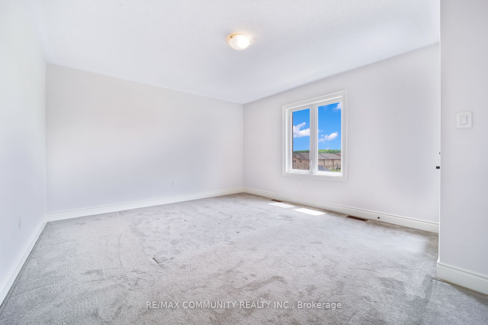 16 Alan Williams Trail