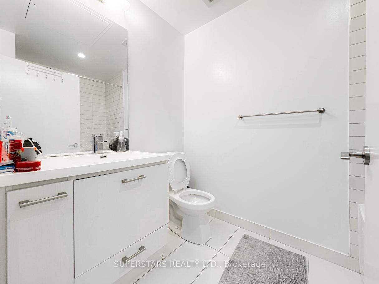 1 Bedroom Condo at 87 Peter, Toronto For sale