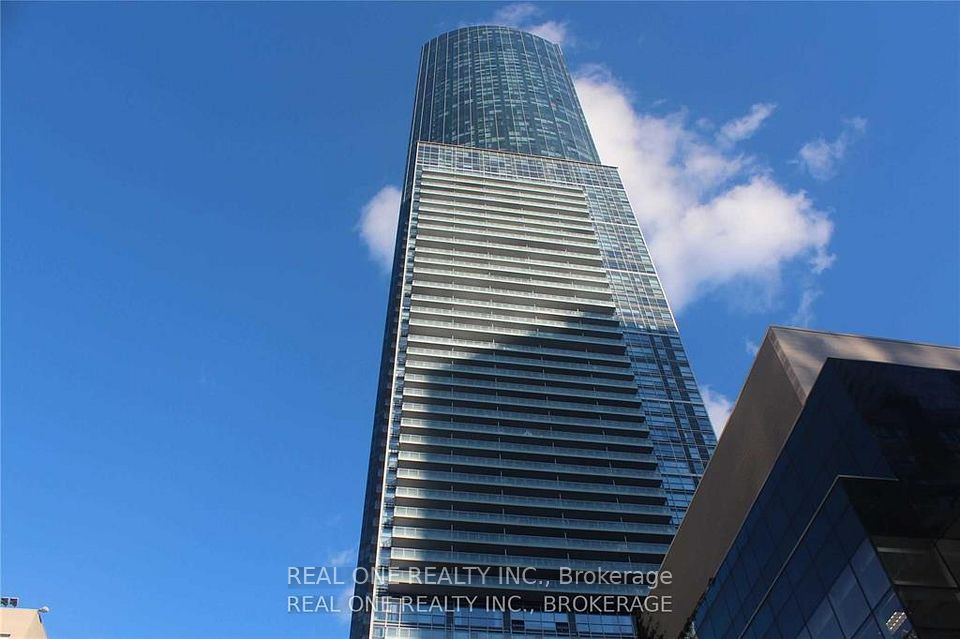 386 Yonge Street