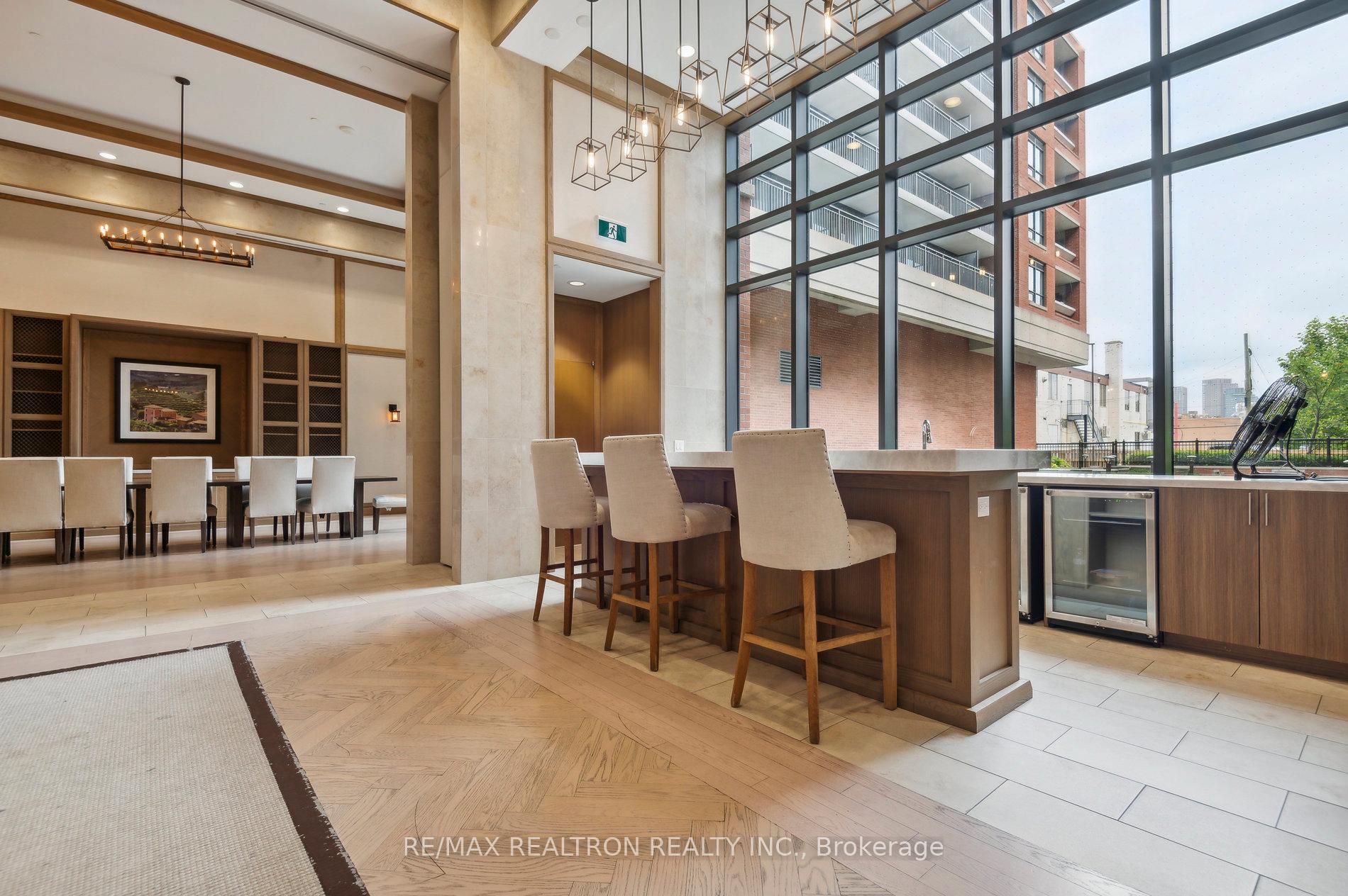 2 Bedrooms Condo at 3091 Dufferin, Toronto For sale