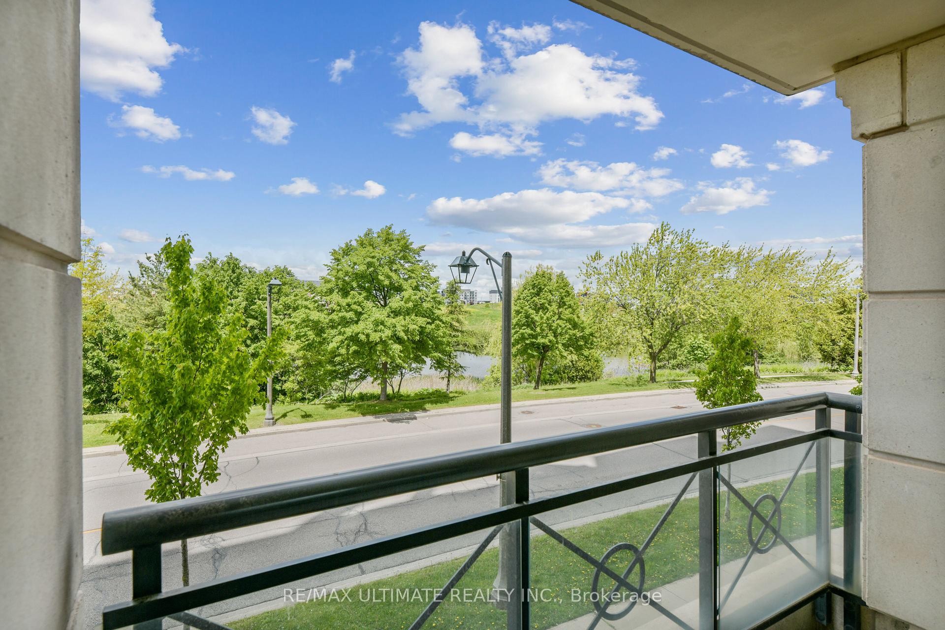 1 Bedroom Condo at 2325 Central Park, Oakville For sale