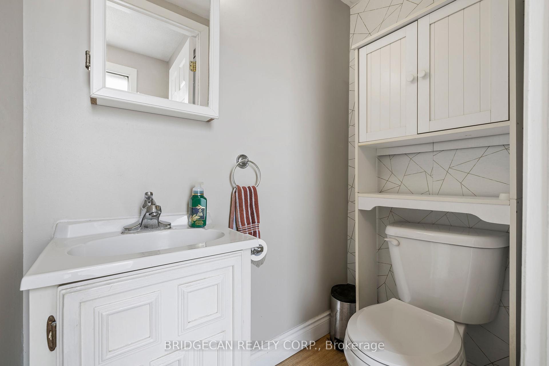 3 Bedrooms Condo at 151 Gateshead,  Hamilton For sale