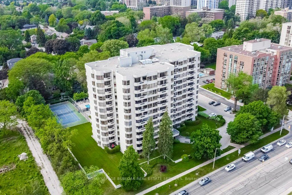 2 Bedrooms Condo at 1201 North Shore, Burlington For sale