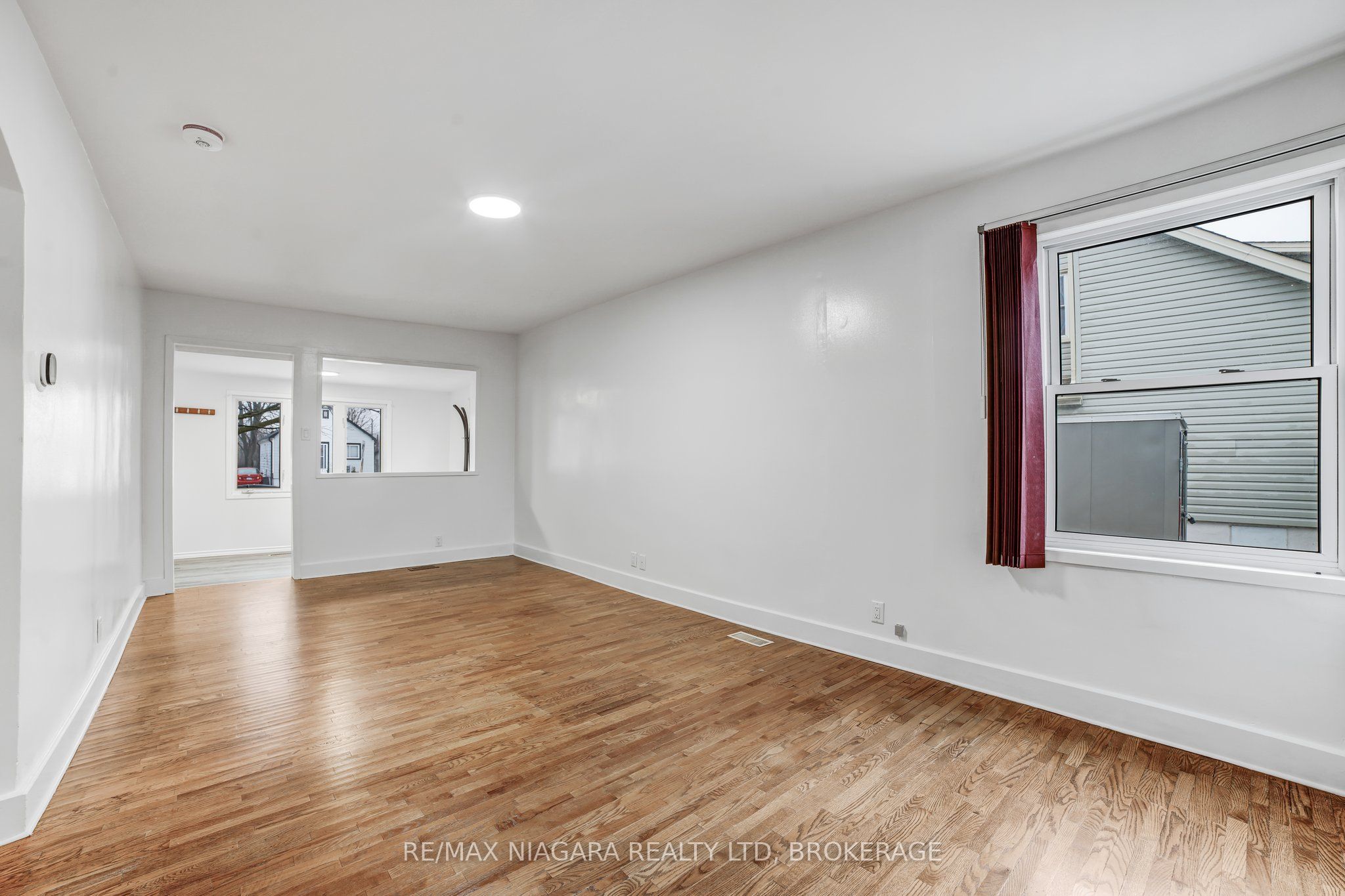 6704 Ailanthus Avenue #MAIN, Niagara Falls 217 - Arad/Fallsview
