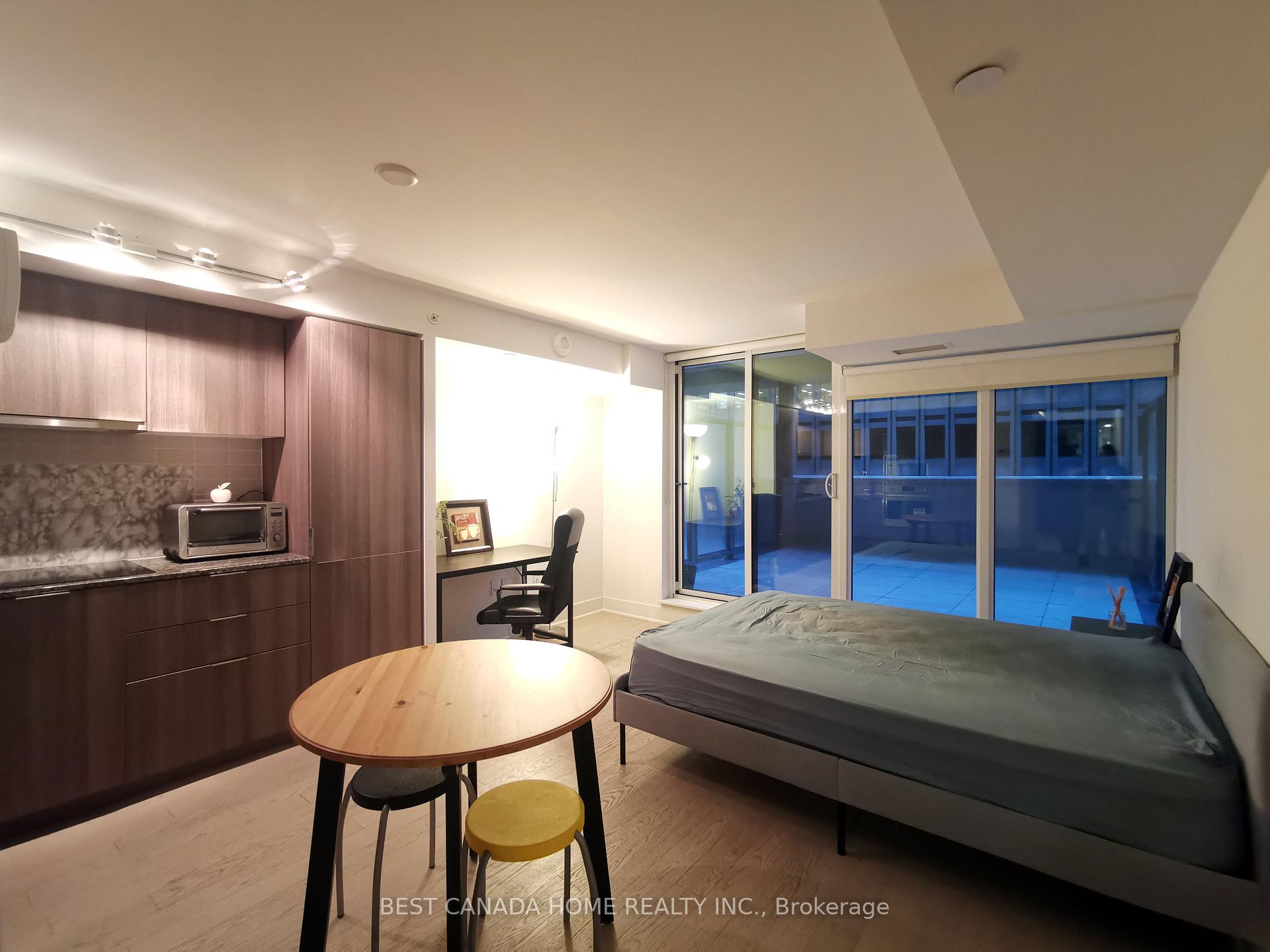Condo at 955 Bay,  Toronto For sale