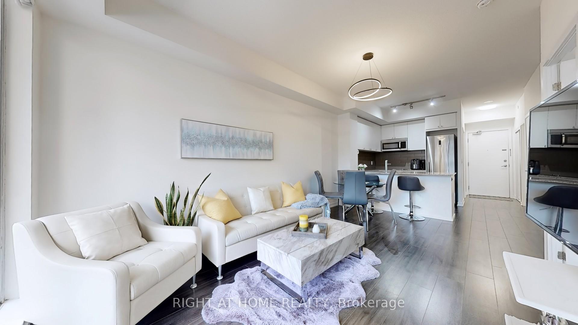 2 Bedrooms Condo at 18 Rean,  Toronto For sale