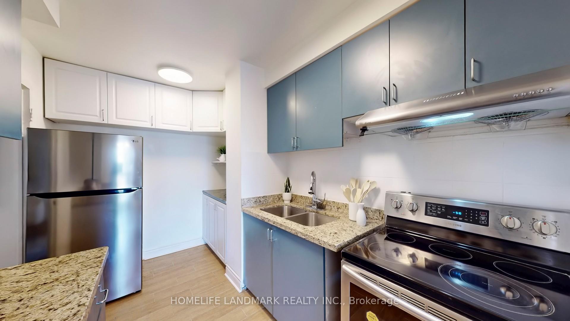 3 Bedrooms Condo at 1395 Williamsport, Mississauga For sale