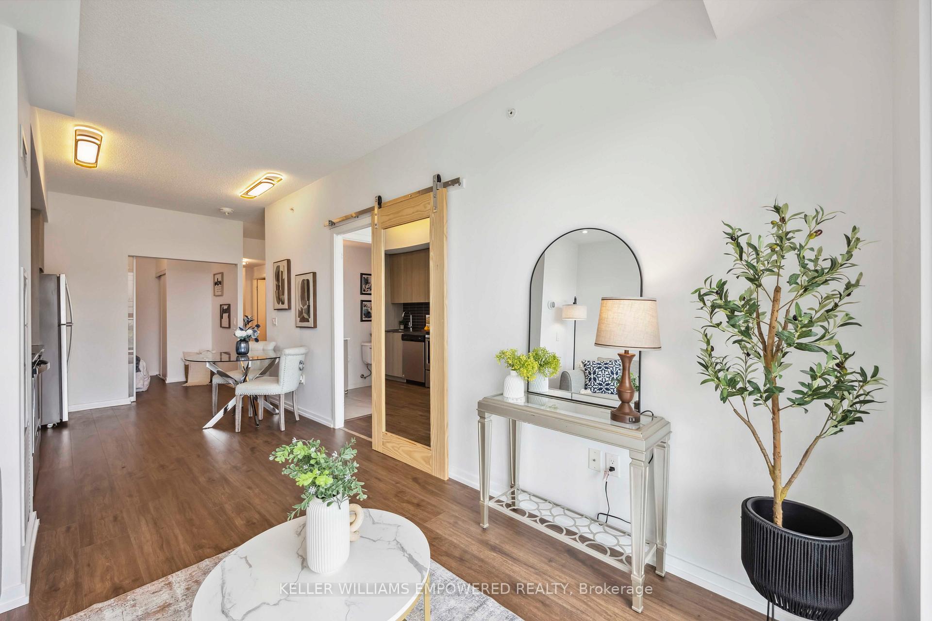 3 Bedrooms Condo at 3237 Bayview, Toronto For sale