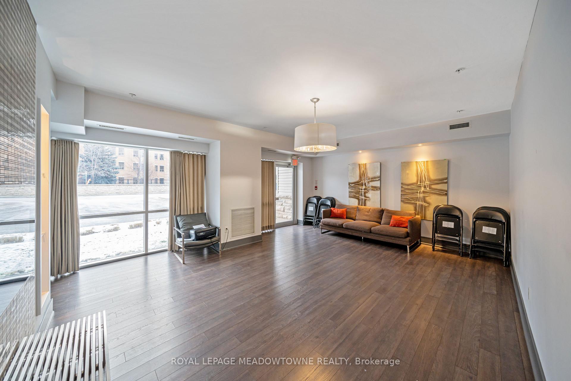 1 Bedroom Condo at 570 Lolita, Mississauga For sale