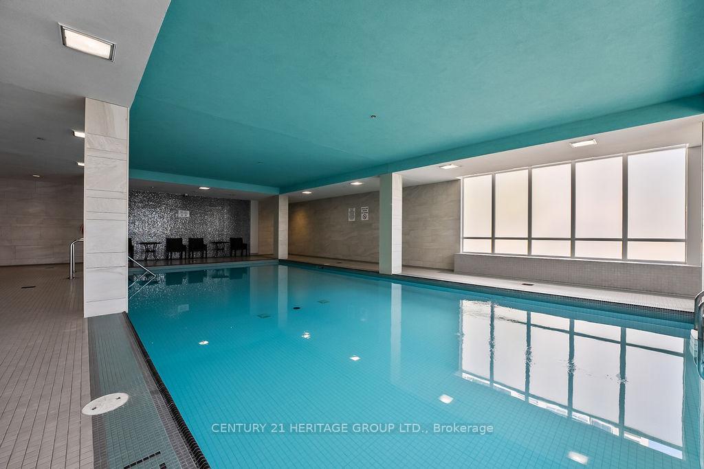 2 Bedrooms Condo at 85 North Park, Vaughan For sale
