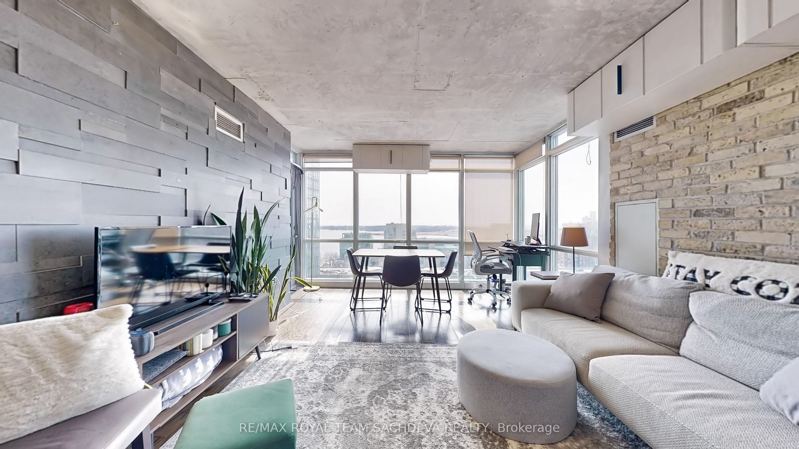 15 Fort York Boulevard, #1610