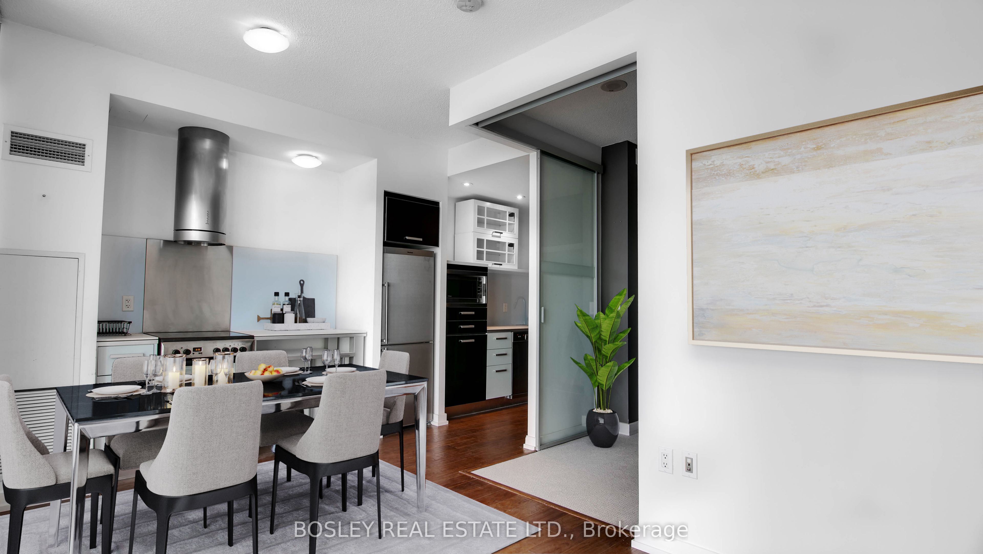 38 Dan Leckie Way, #1802