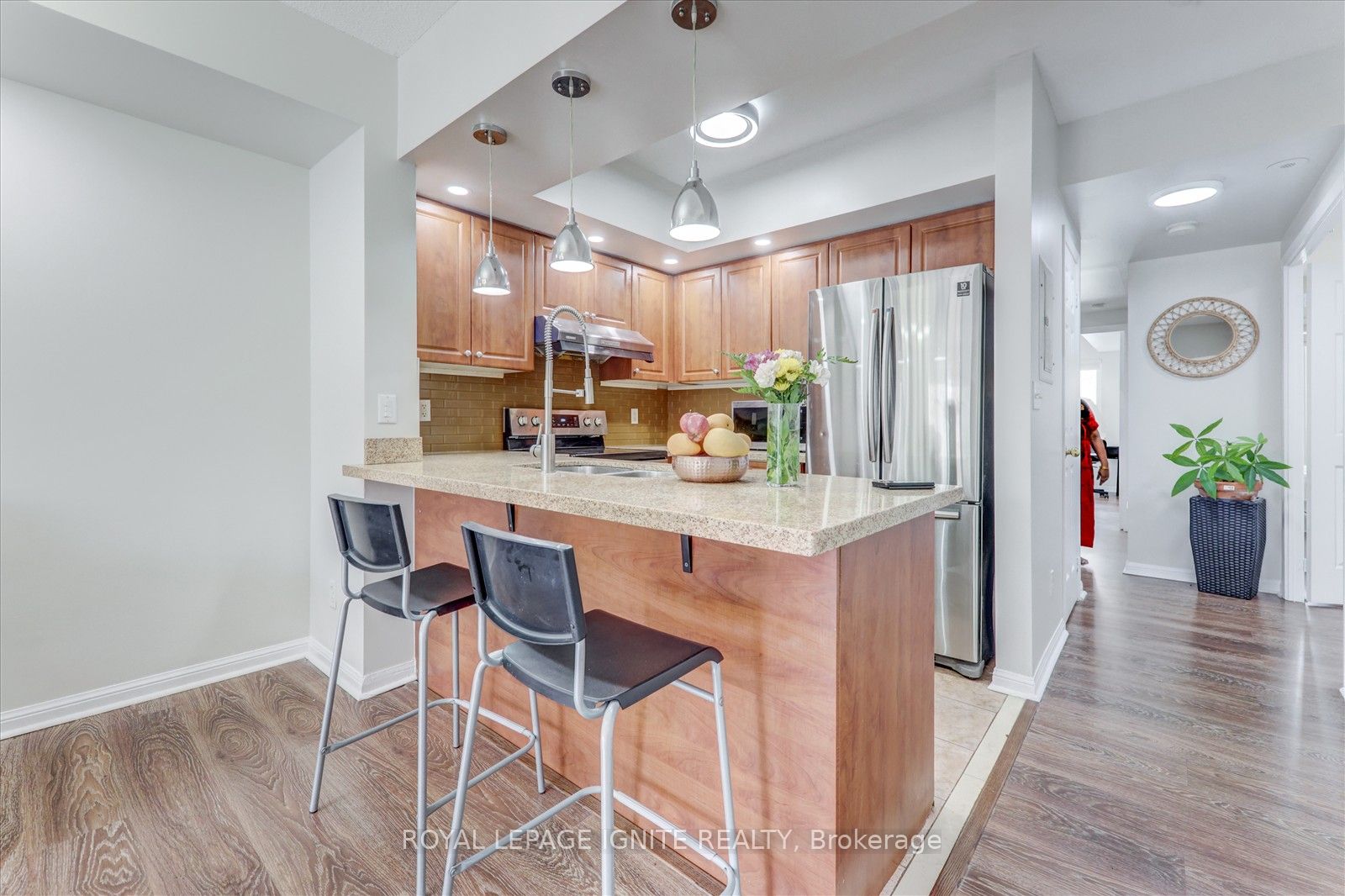 3035 Finch Avenue, #2013