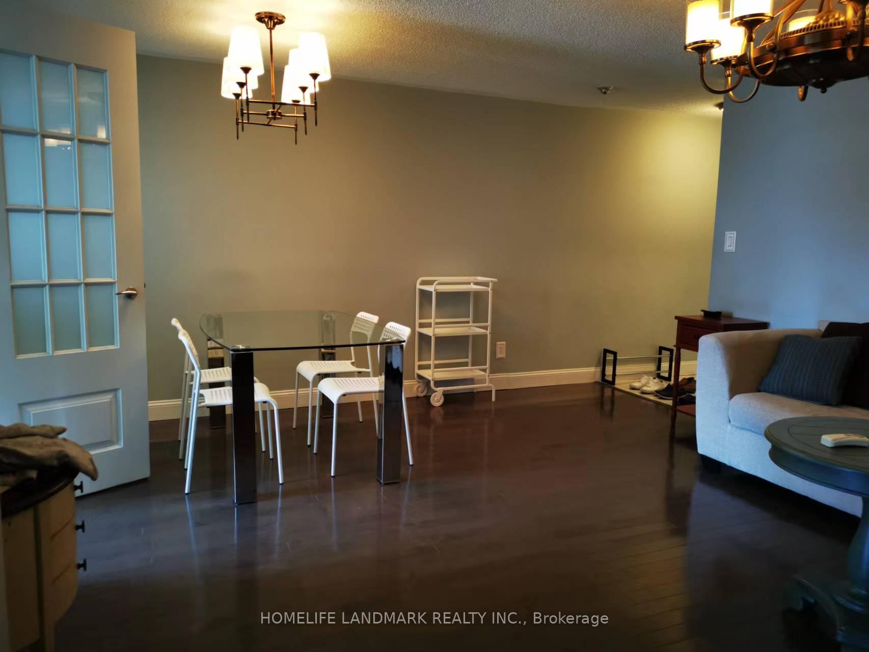 2 Bedrooms Condo at 633 Bay, Toronto For sale