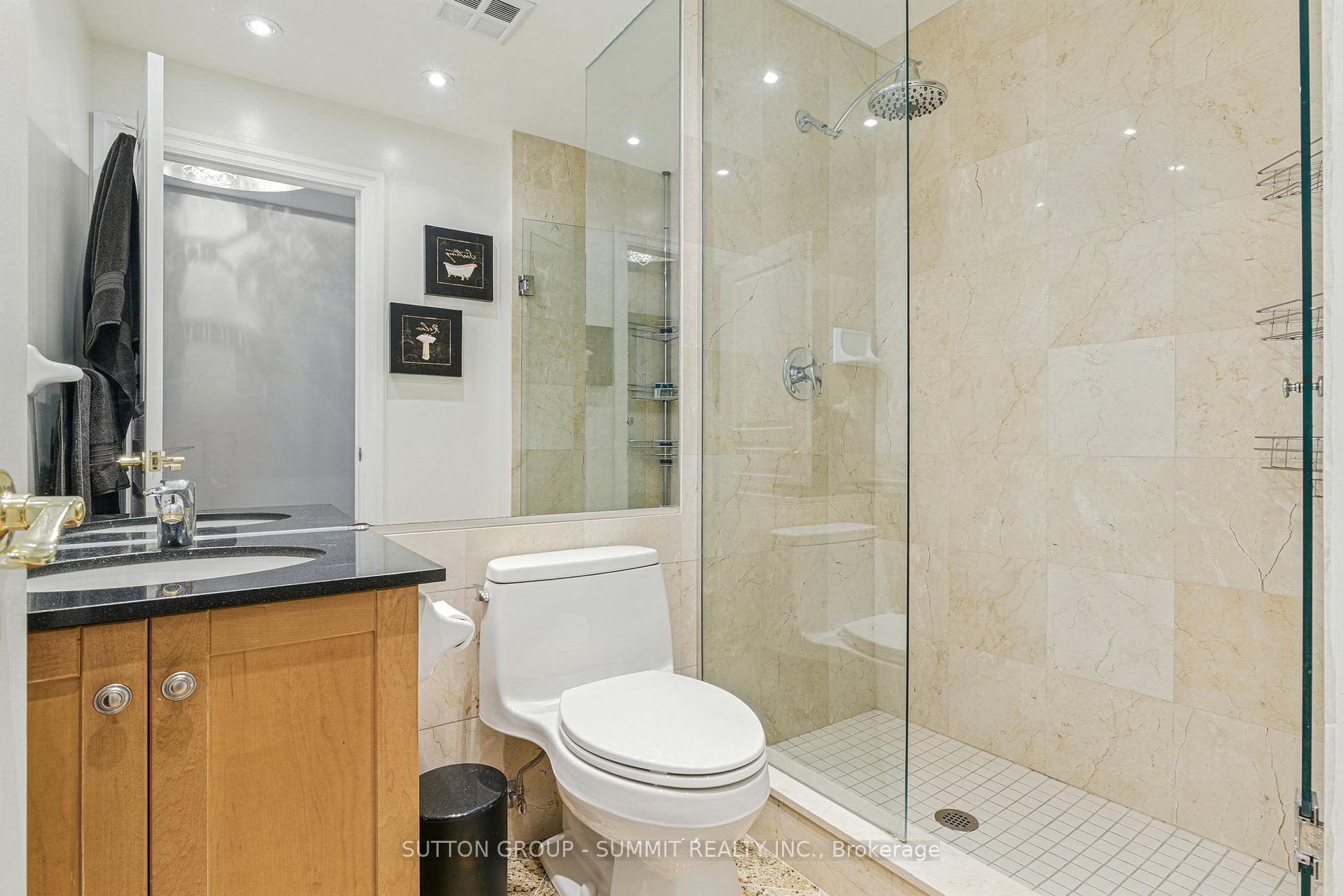 2 Bedrooms Condo at 2083 Lake Shore, Toronto For sale