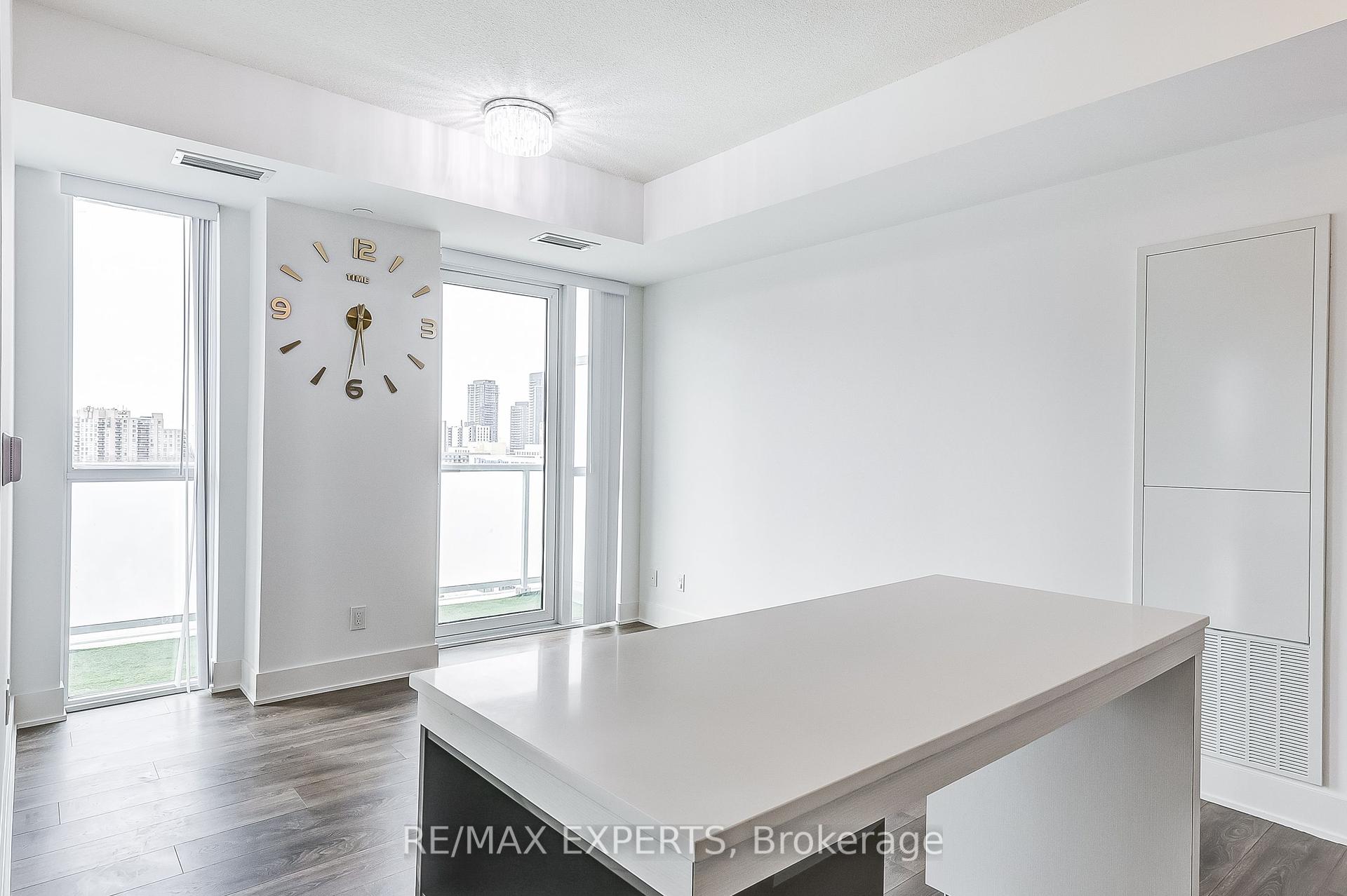 2 Bedrooms Condo at 188 Fairview Mall,  Toronto For sale