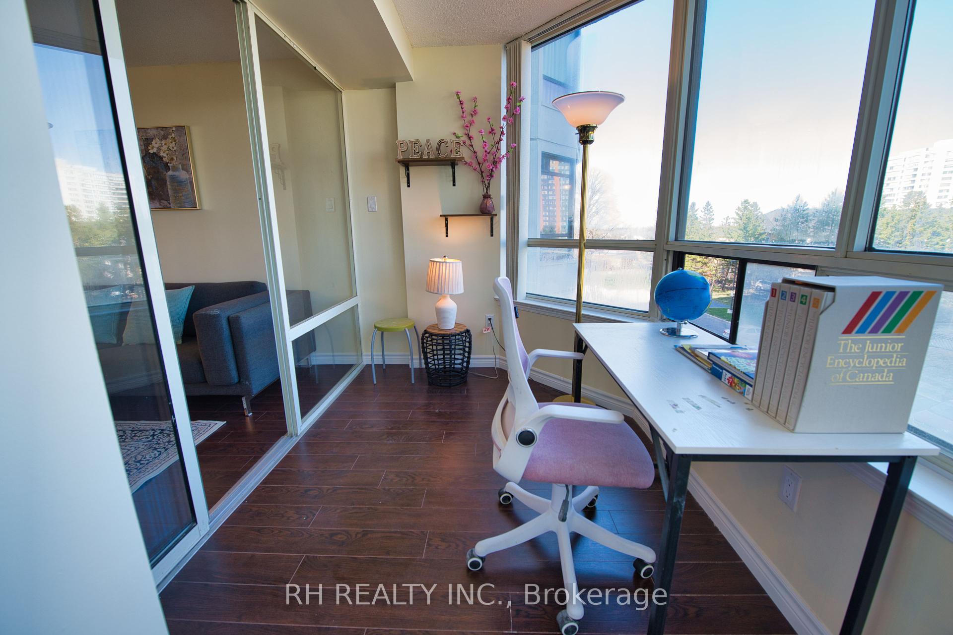3 Bedrooms Condo at 300 Alton Towers,  Toronto For sale