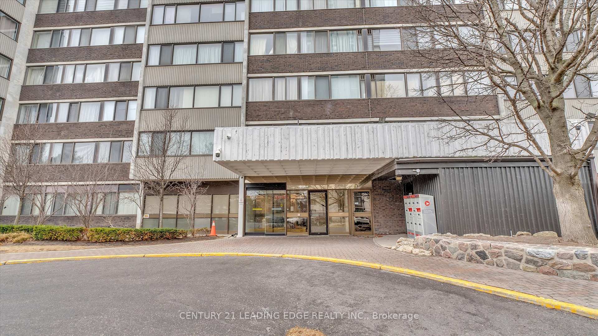 2 Bedrooms Condo at 80 Antibes, Toronto For sale