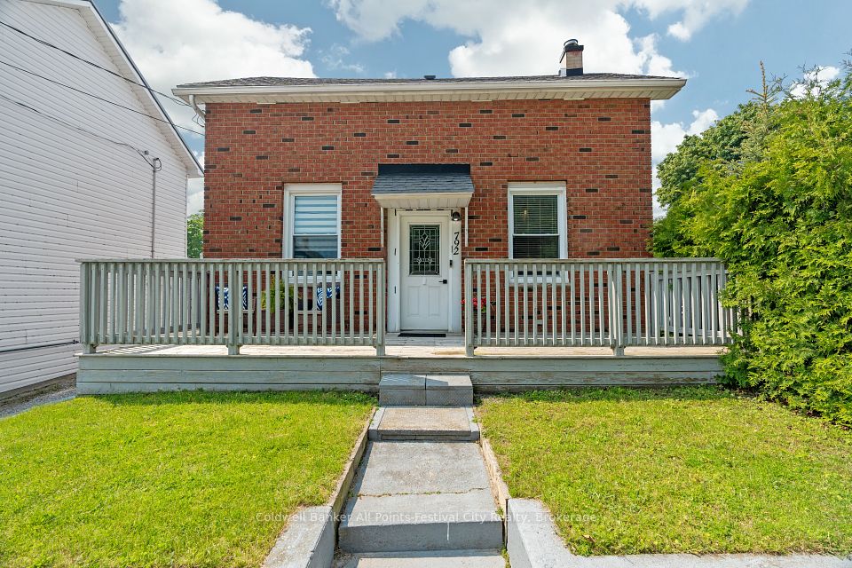 792 Huron