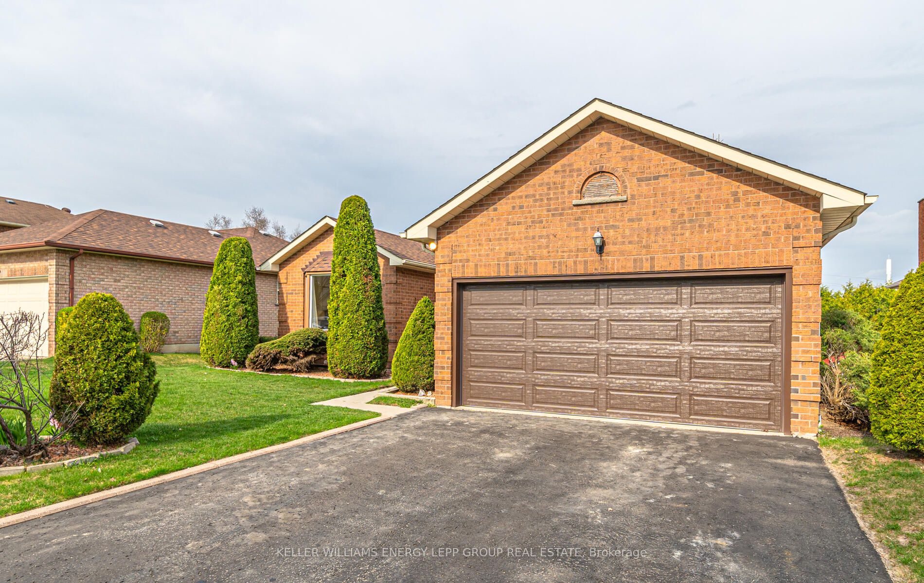 8 Hialeah Crescent