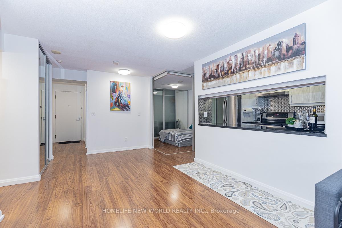 3 Bedrooms Condo at 111 Elizabeth, Toronto For sale