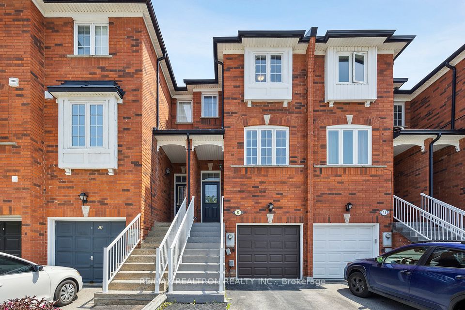 33 Ellesmere