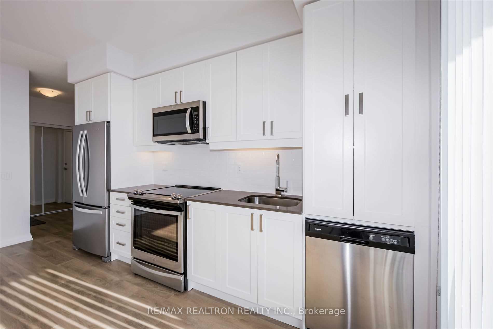 2 Bedrooms Condo at 7895 Jane, Vaughan For sale