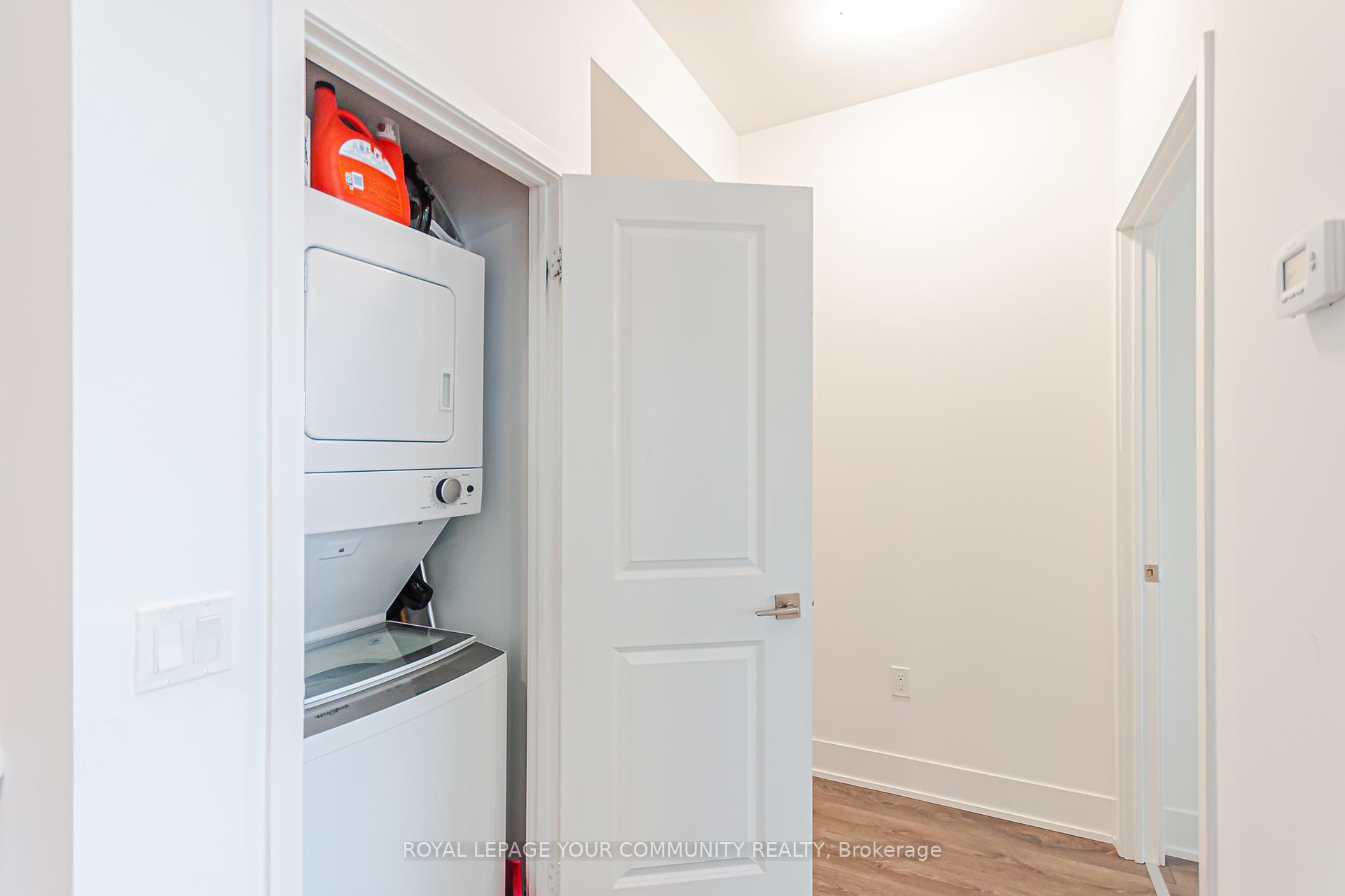 2 Bedrooms Condo at 2916 Highway 7,  Vaughan For sale