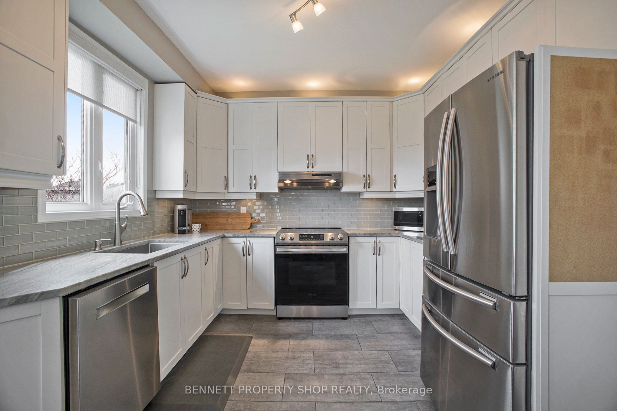 62 Baywood Drive, StittsvilleMunsterRichmond, ON K2S 2H5